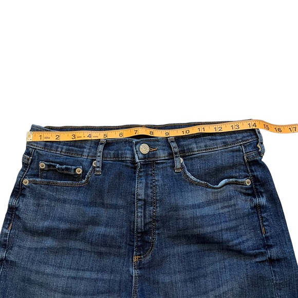 Banana Republic Factory Denim Short - Picture 8 of 10